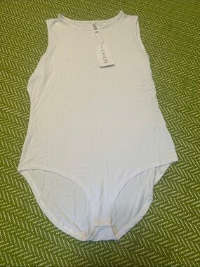 LAOLASI White Sleeveless Bodysuit